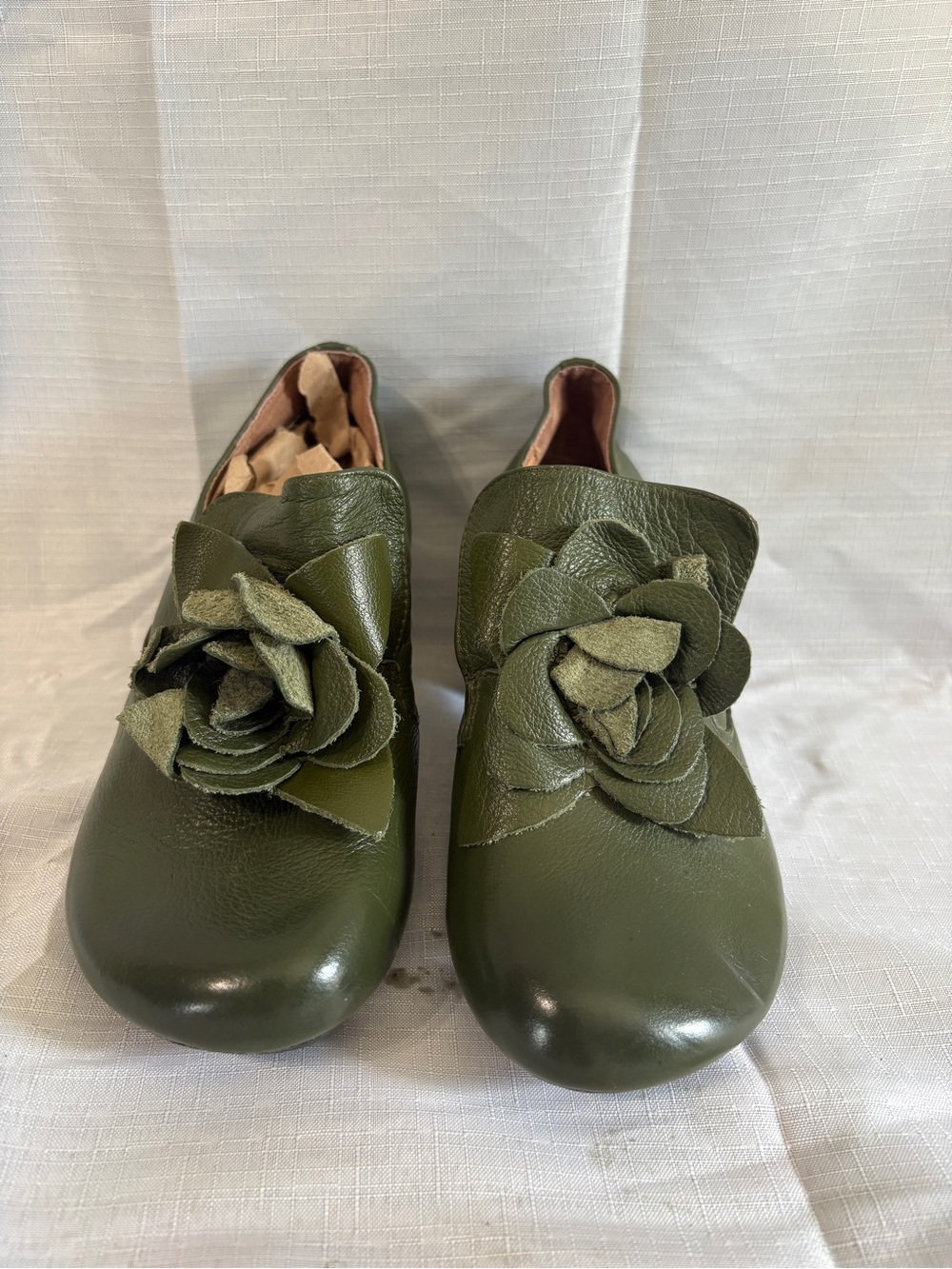 Women's Olive Green Leather Floral Slip-On Loafers